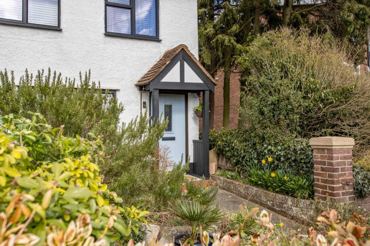 Stunning Character 2Bed Cottage In St Albans Wifi Ngoại thất bức ảnh