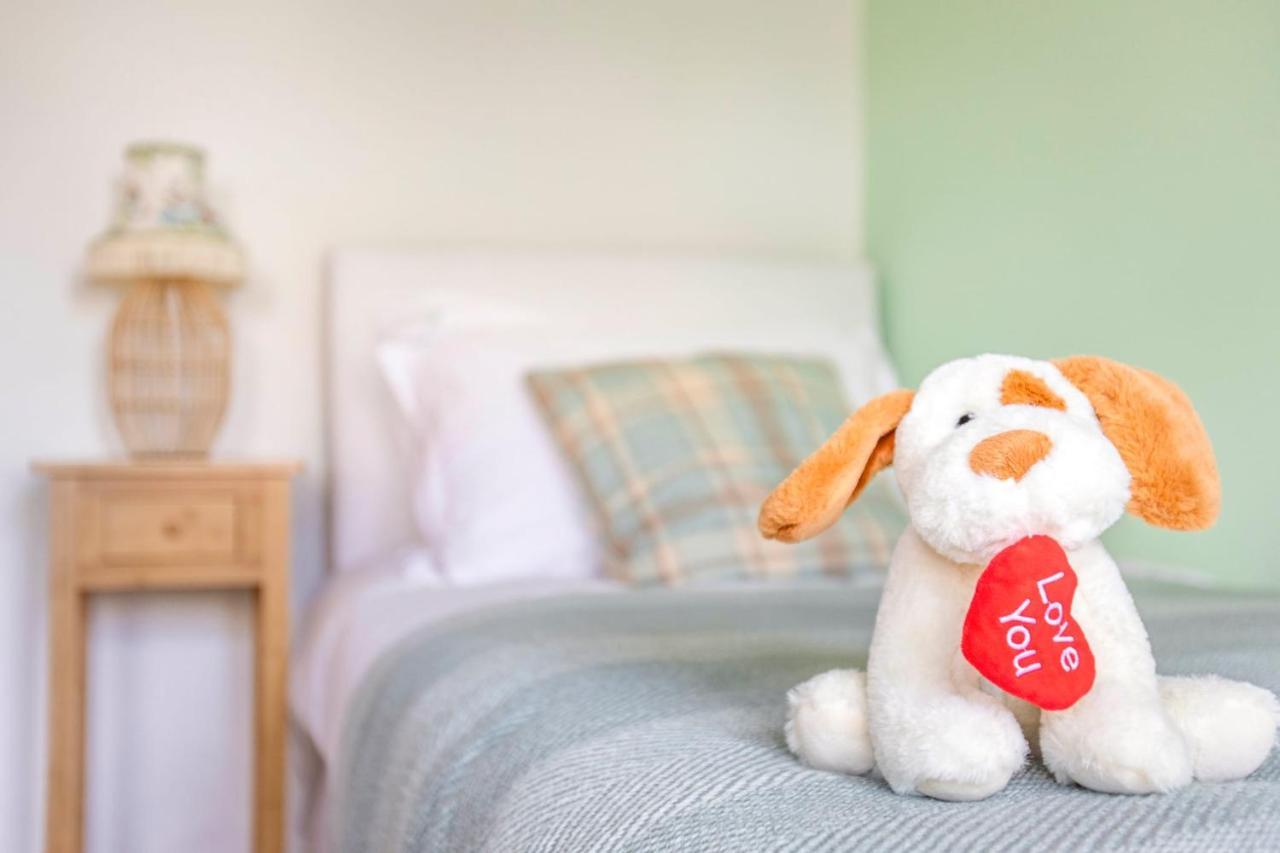 Stunning Character 2Bed Cottage In St Albans Wifi Ngoại thất bức ảnh